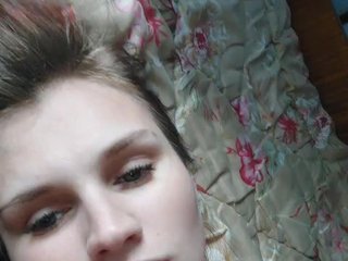 Erotinis vaizdo pokalbis Caroline_Kisulya