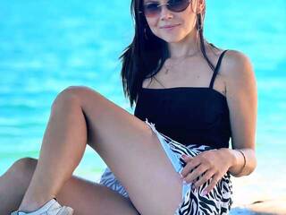 Erotinis vaizdo pokalbis Cat-Likaa