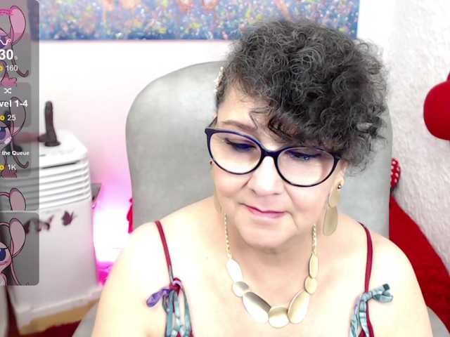 Nuotraukos cataleya-mom mom horny play bogboobs and squirt for you