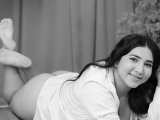 Erotinis vaizdo pokalbis cat_p