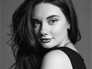 Erotinis vaizdo pokalbis CathrynSharen