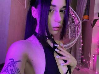 Erotinis vaizdo pokalbis Cattallinna