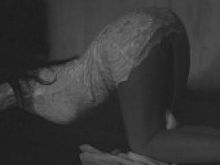 Erotinis vaizdo pokalbis cattylin