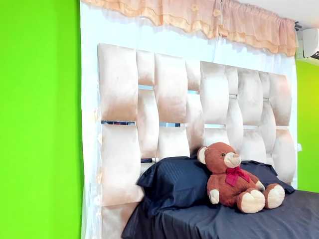 Transliacijos ekrano nuotraukos CelesteMilani