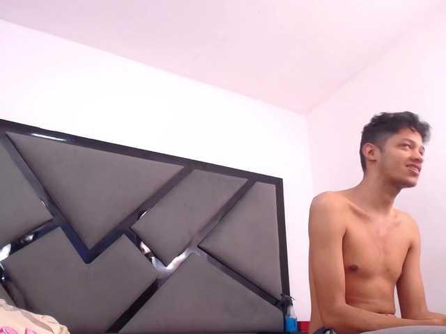 Transliacijos ekrano nuotraukos Charlieytracy
