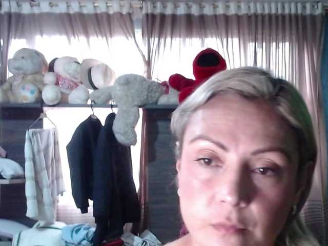 Transliacijos ekrano nuotraukos Charlizetheron1