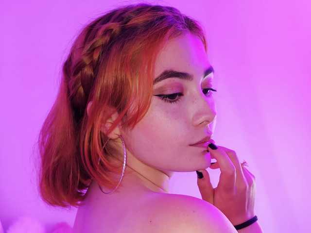 Profilio nuotrauka Charlotte-Jon