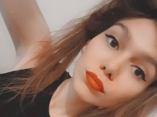 Erotinis vaizdo pokalbis CharlotteHoney