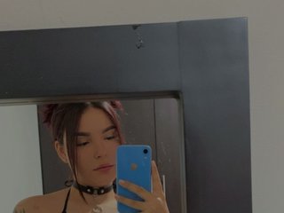 Erotinis vaizdo pokalbis charlotttehans