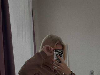 Erotinis vaizdo pokalbis Charmulik