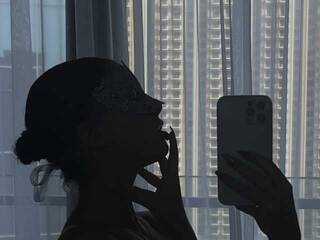 Erotinis vaizdo pokalbis CharRoseX