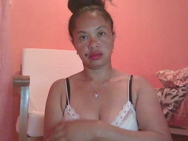 Transliacijos ekrano nuotraukos chatte-rose