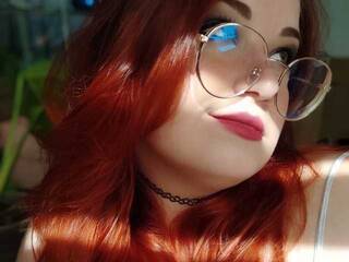 Erotinis vaizdo pokalbis ChellWillTell