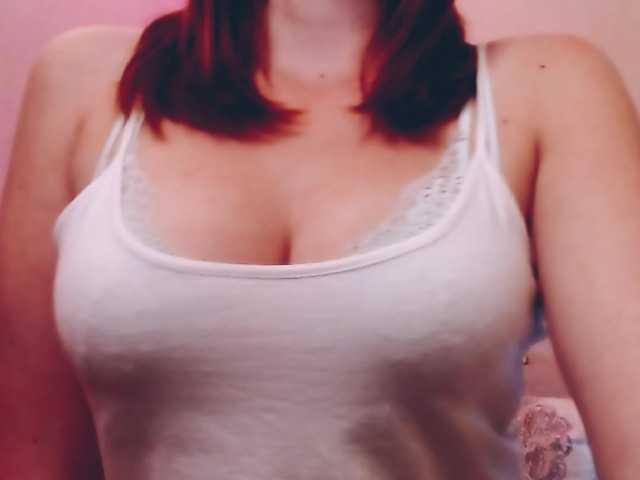 Nuotraukos ChelseyRayne HI! Welcome to my room! Lush on! Let's fun together! @total Strip show