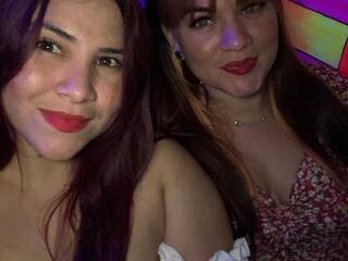 Erotinis vaizdo pokalbis Chely-Marly