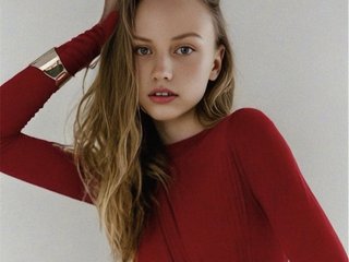 Erotinis vaizdo pokalbis CherryNorth