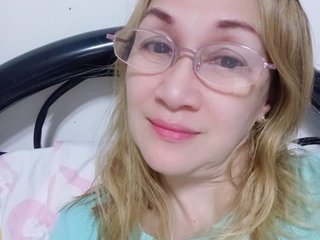 Erotinis vaizdo pokalbis cherrywhite03