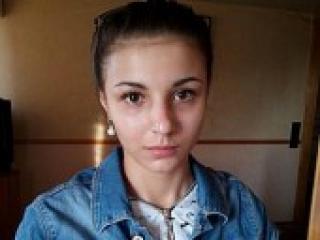 Erotinis vaizdo pokalbis chery96