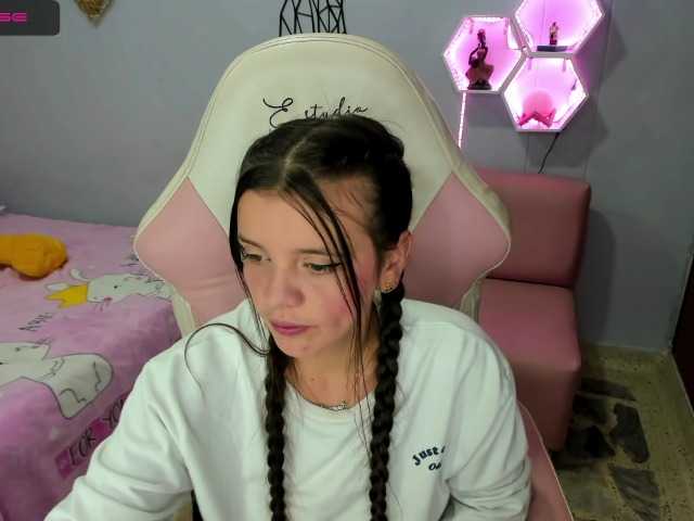 Nuotraukos chicabooom Welcome guys! #lovense #makemevibe #anal #teen