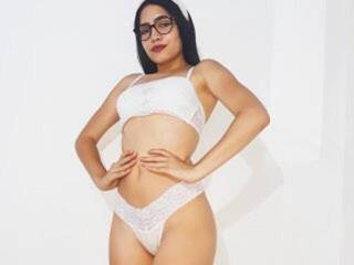 Erotinis vaizdo pokalbis chicalatinad