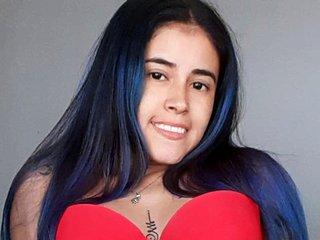 Erotinis vaizdo pokalbis ChickyDF