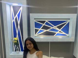 Erotinis vaizdo pokalbis chloe-fire