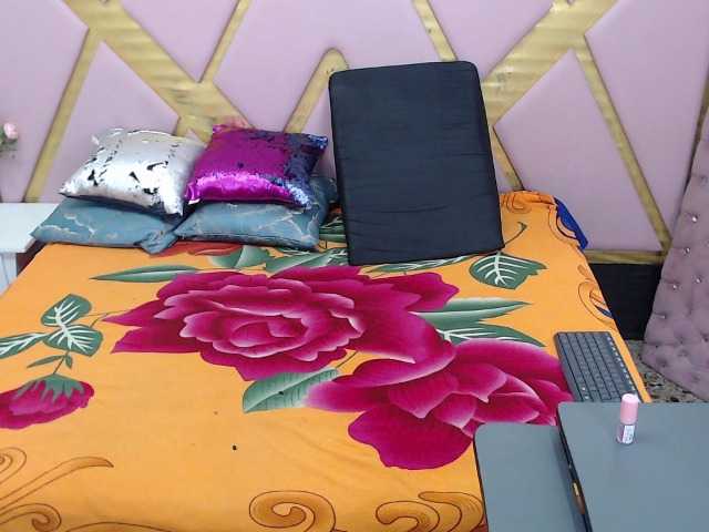 Transliacijos ekrano nuotraukos ChloexBigAss