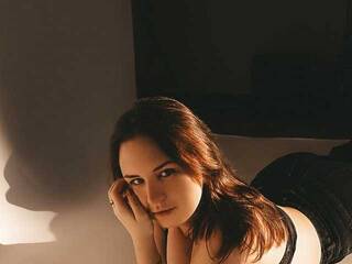 Erotinis vaizdo pokalbis Chmurka