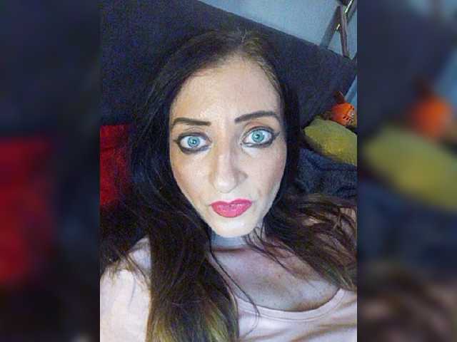 Transliacijos ekrano nuotraukos ChristianaHot