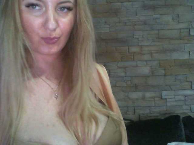 Transliacijos ekrano nuotraukos ChristinaHotX