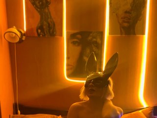 Erotinis vaizdo pokalbis ChristineBlack