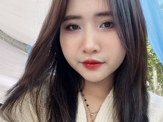 Erotinis vaizdo pokalbis CinBee18