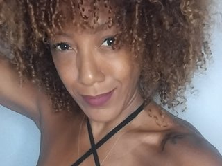 Erotinis vaizdo pokalbis CinnamonGirlBR