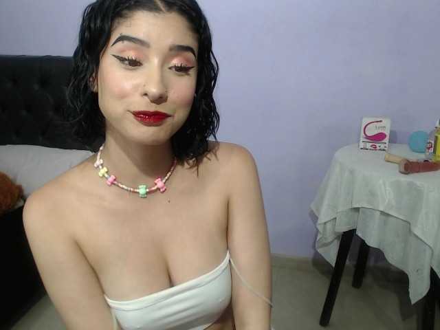 Transliacijos ekrano nuotraukos CinthyaGomez