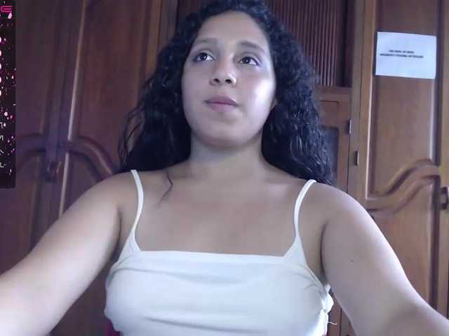 Nuotraukos ClaireWilliams ARE YOU READY TO CUM TILL GET DRY? CUZ I DO. DO NOT MISS MY SHOWS, YOU WON'T REGRET DADDY #lovense #ass #latina #boobs #chatting #games #curvy
