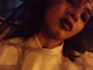 Erotinis vaizdo pokalbis ClaryCats