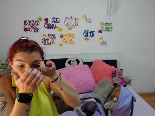 Nuotraukos ClauandPipe Hello guys, let's have a good time WOULD YOU PLAY WITH ME!! #18#blowjob#latina #young