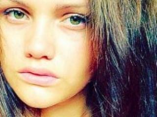 Erotinis vaizdo pokalbis cllleopatra