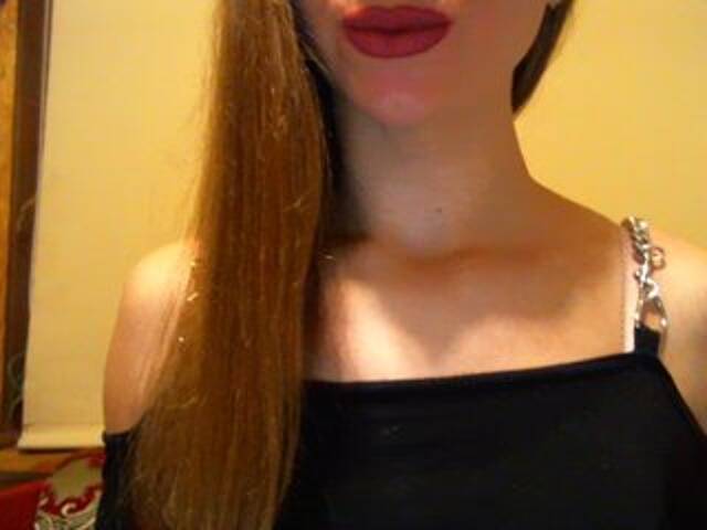 Transliacijos ekrano nuotraukos CocoMademoise