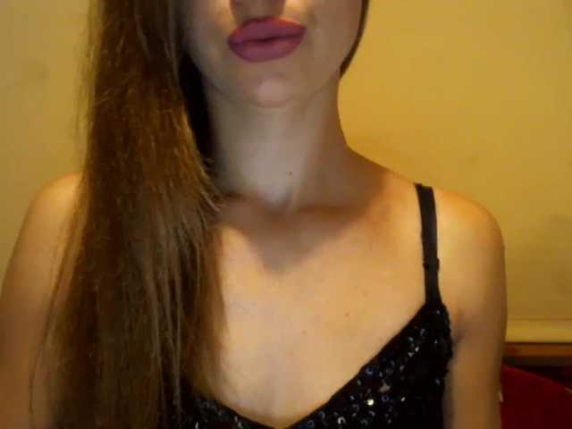 Transliacijos ekrano nuotraukos CocoMademoise