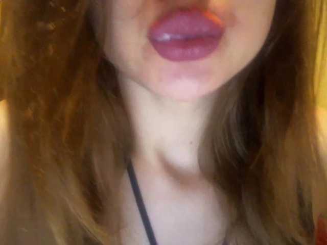 Transliacijos ekrano nuotraukos CocoMademoise