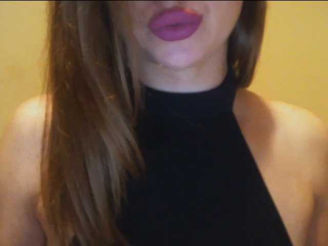 Transliacijos ekrano nuotraukos CocoMademoise