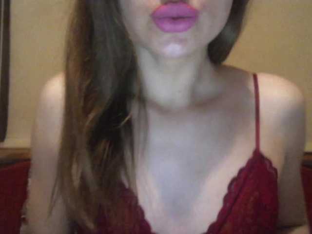 Transliacijos ekrano nuotraukos CocoMademoise