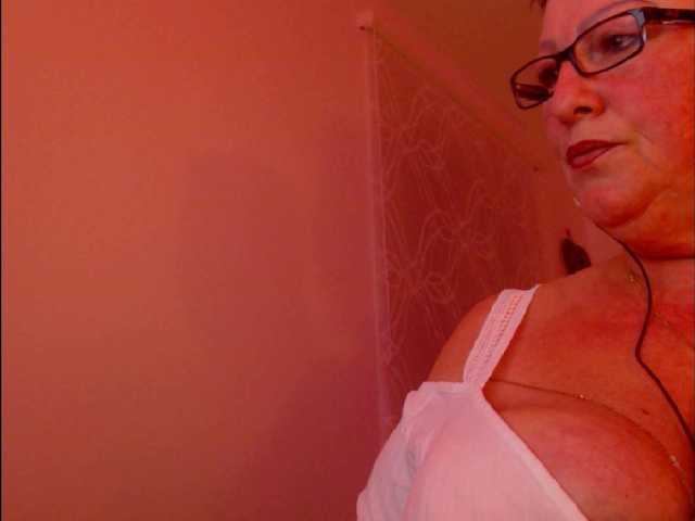 Nuotraukos Connyat99 Make Mistress Conny happy with the vibration 201 ultra high kiss tits flash 80 tips guys kiss only german here pm 20Domi 5 min steuern 200 tips