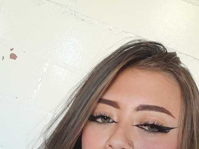 Profilio nuotrauka cora-tay