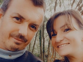 Erotinis vaizdo pokalbis Coupleaureale