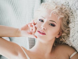 Erotinis vaizdo pokalbis CozySandra