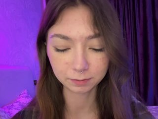 Erotinis vaizdo pokalbis ShyAlya