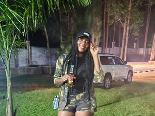 Erotinis vaizdo pokalbis Creamiesthick