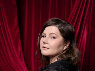 Erotinis vaizdo pokalbis CrystaalStaar